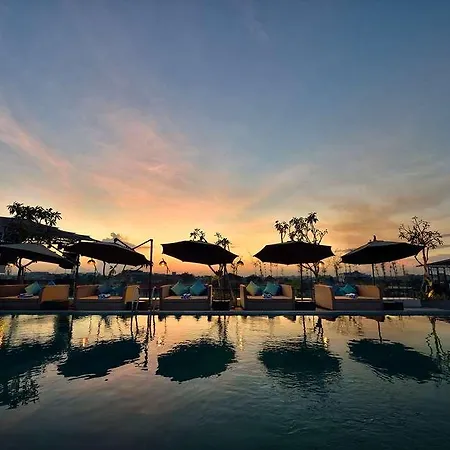 De Vins Sky Hotel Seminyak 